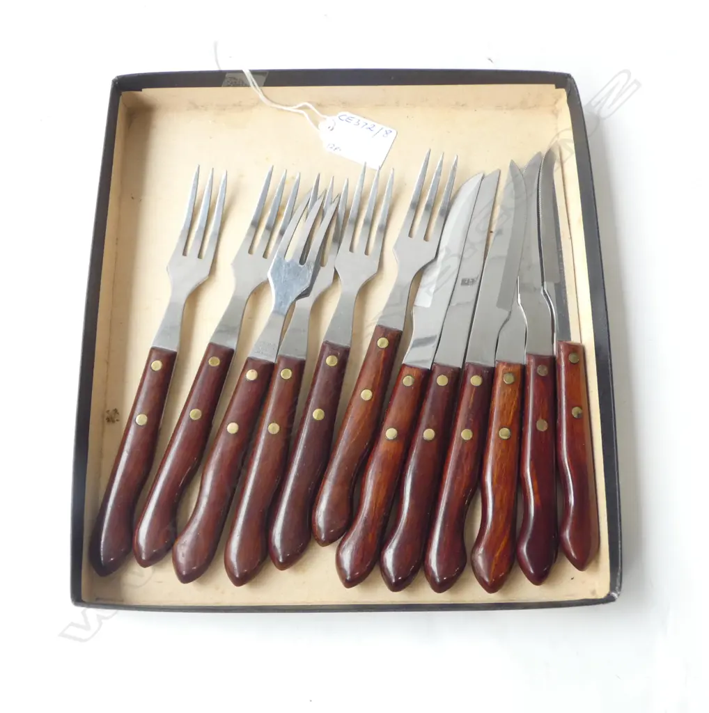 12PC SHEFFIELD STEAK CUTLERY SET WOODEN HANDLES 6 KNIVES + 6 FORKS  Image 1++