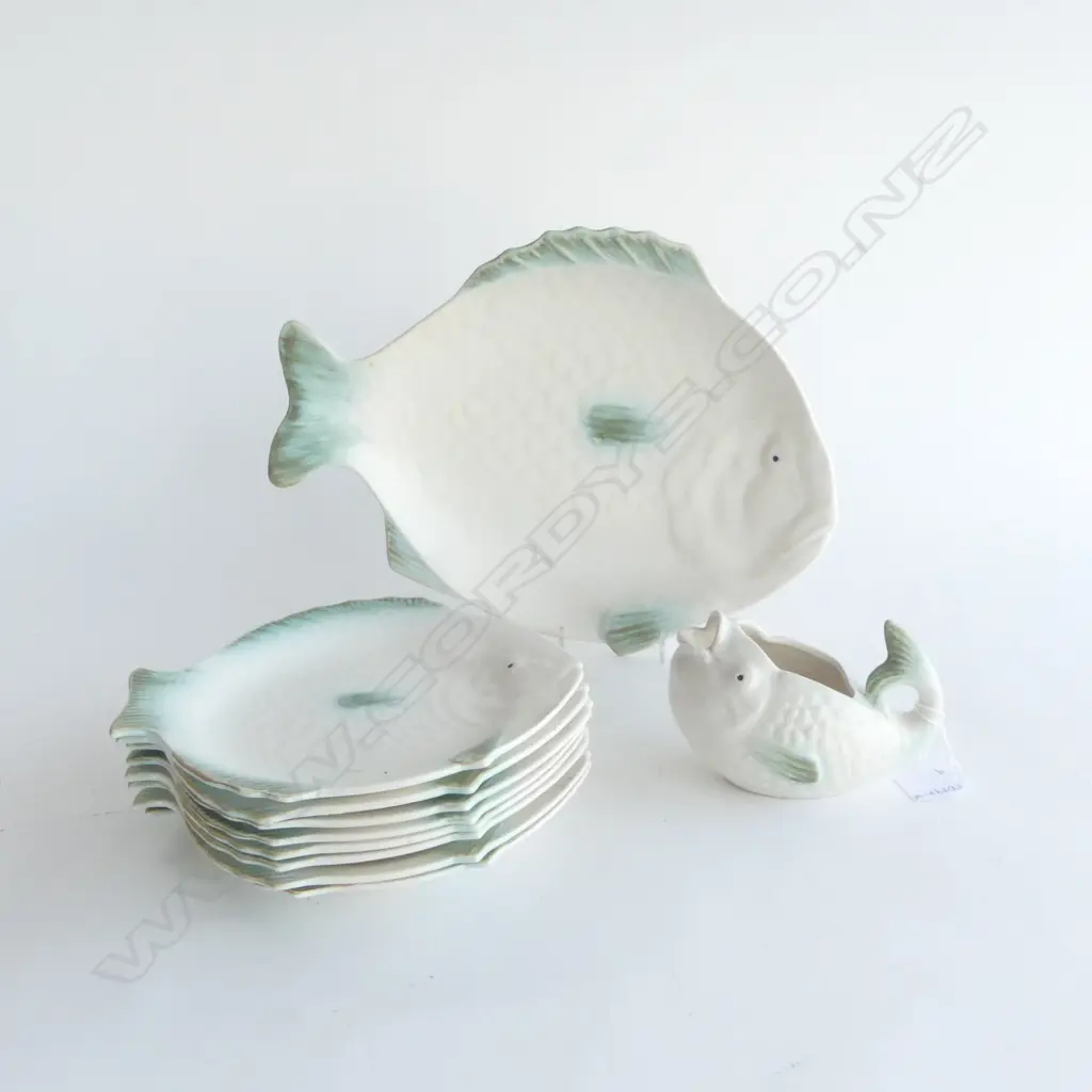 9 ASST. SHORTER & SON BEIGE FISH FORM CHINA PLATES + GRAVY BOAT Image 1++