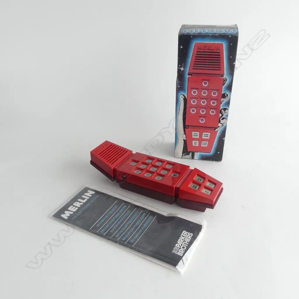 2 RETRO 1970s TOYS; MERLIN + 2 ELECTRONIC CONCENTRATION CONSOLES (1 BOXED) Image 1++