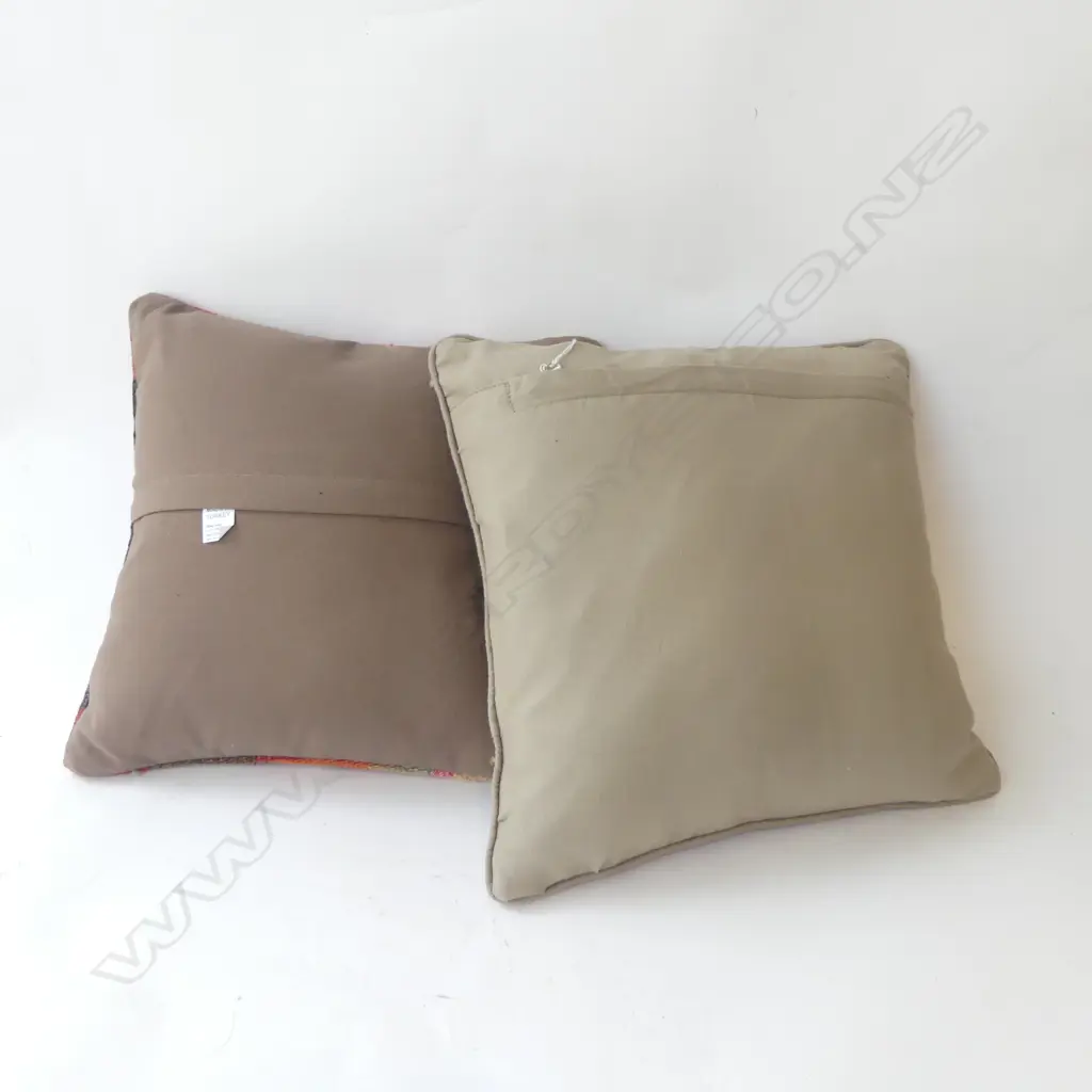 TWO VINTAGE KILIM CUSHIONS Image 1++