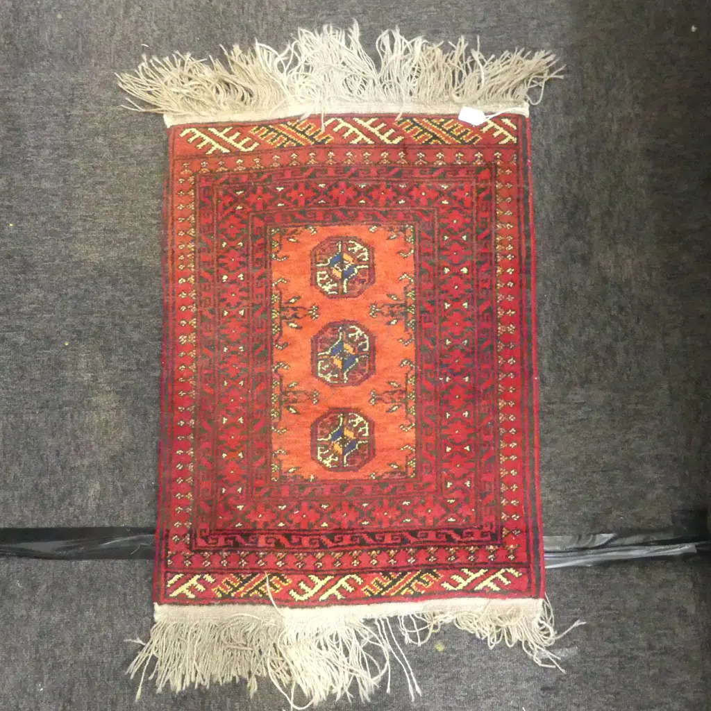 HAND KNOTTED ALL WOOL MAT 670x520mm Image 1++
