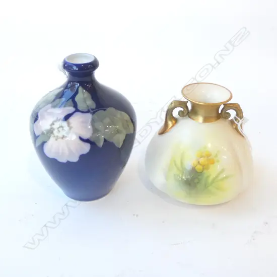 ROYAL WORCESTER HAND PAINTED VASE by A. SCHUCK H.90mm + ROYAL COPENHAGEN VASE