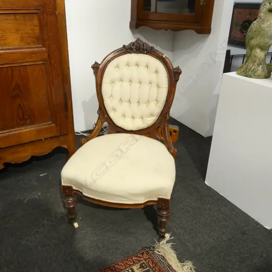 VICTORIAN GRANDMOTHER CHAIR