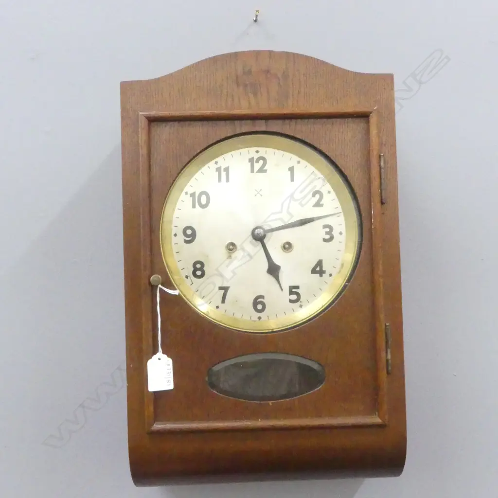 VINTAGE OAK CASED GONG WALL CLOCK H450MM Image 1++