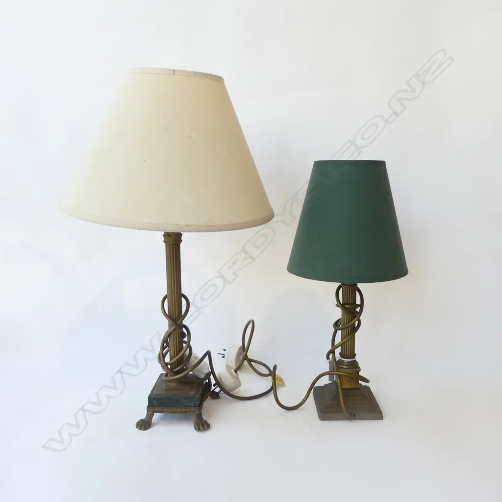 2 METAL CORINTHIAN COLUMN TABLE LAMPS H.500, 390mm Image 1++