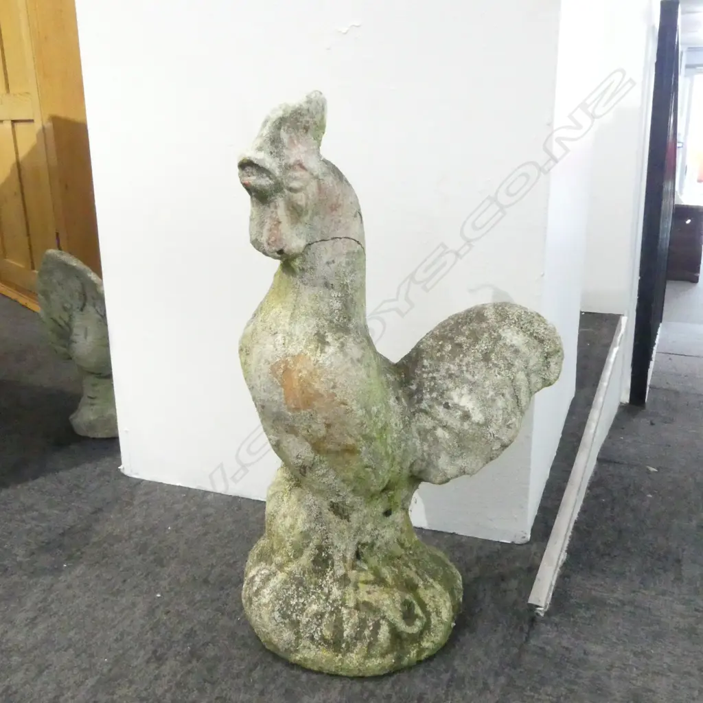 CONCRETE GARDEN ROOSTER H.450mm neck repaired Image 1++