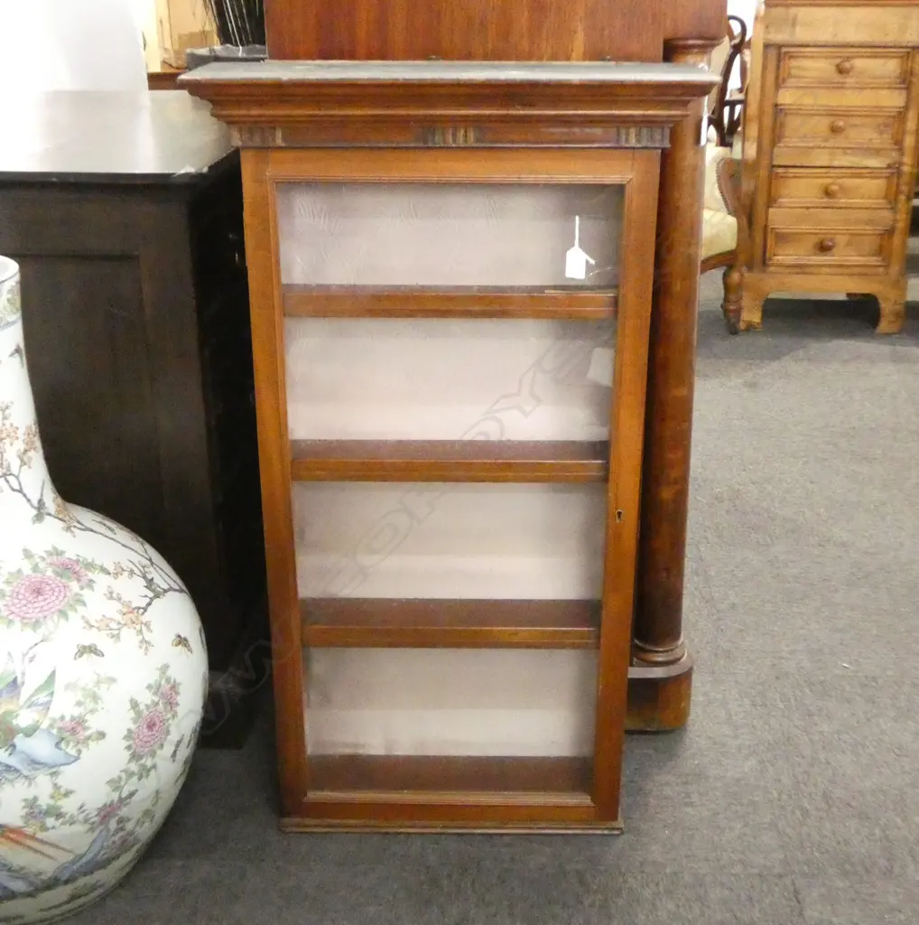 GLAZED DISPLAY CABINET 580x205x1025mm Image 1++