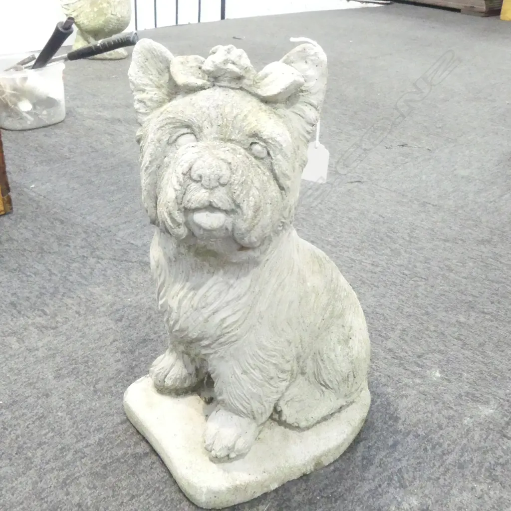 CONCRETE GARDEN DOG H.390mm Image 1++