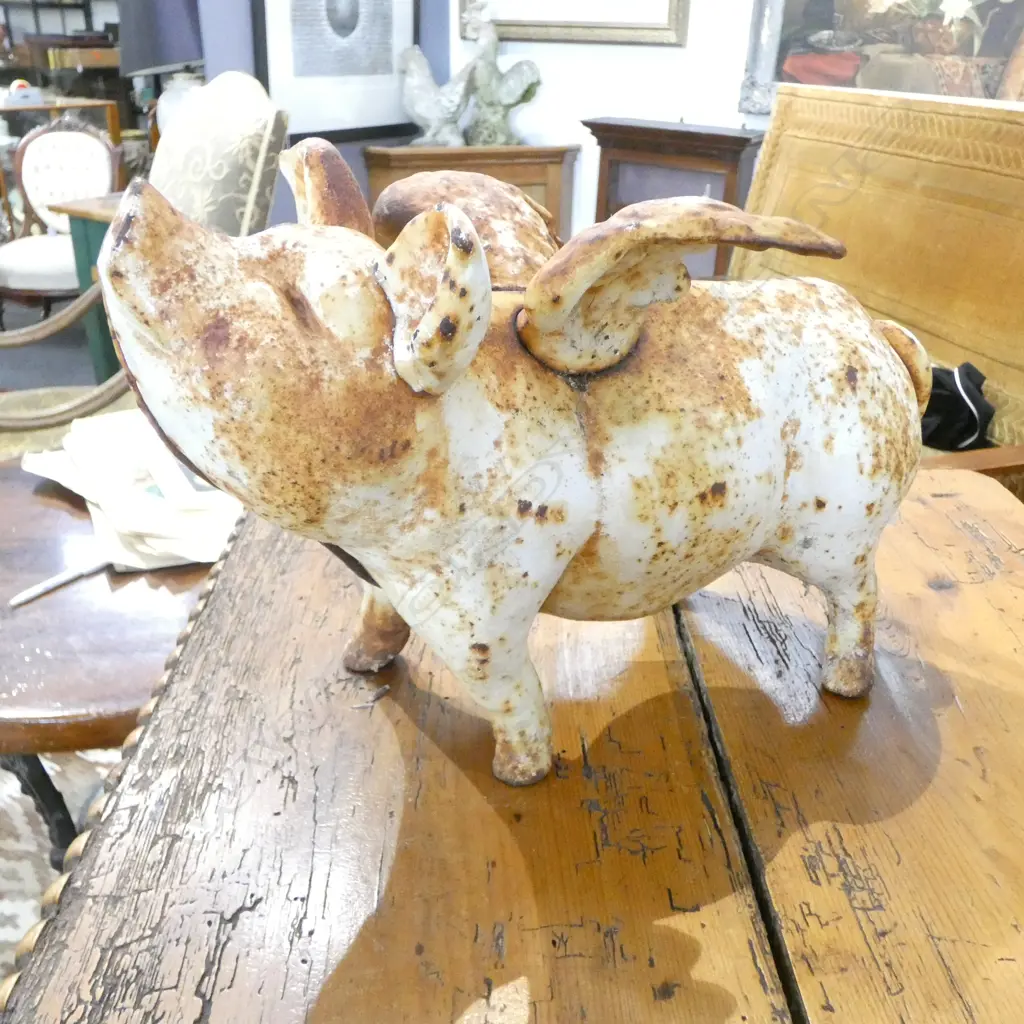 CAST IRON WINGED PIG L.320mm Image 1++