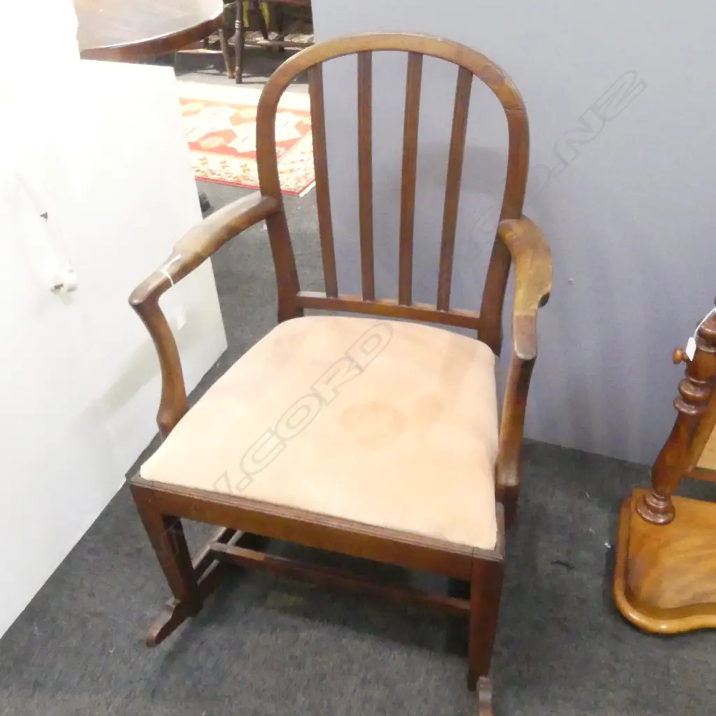 GEORIGAN MAHOGANY ROCKING CHAIR Image 1++