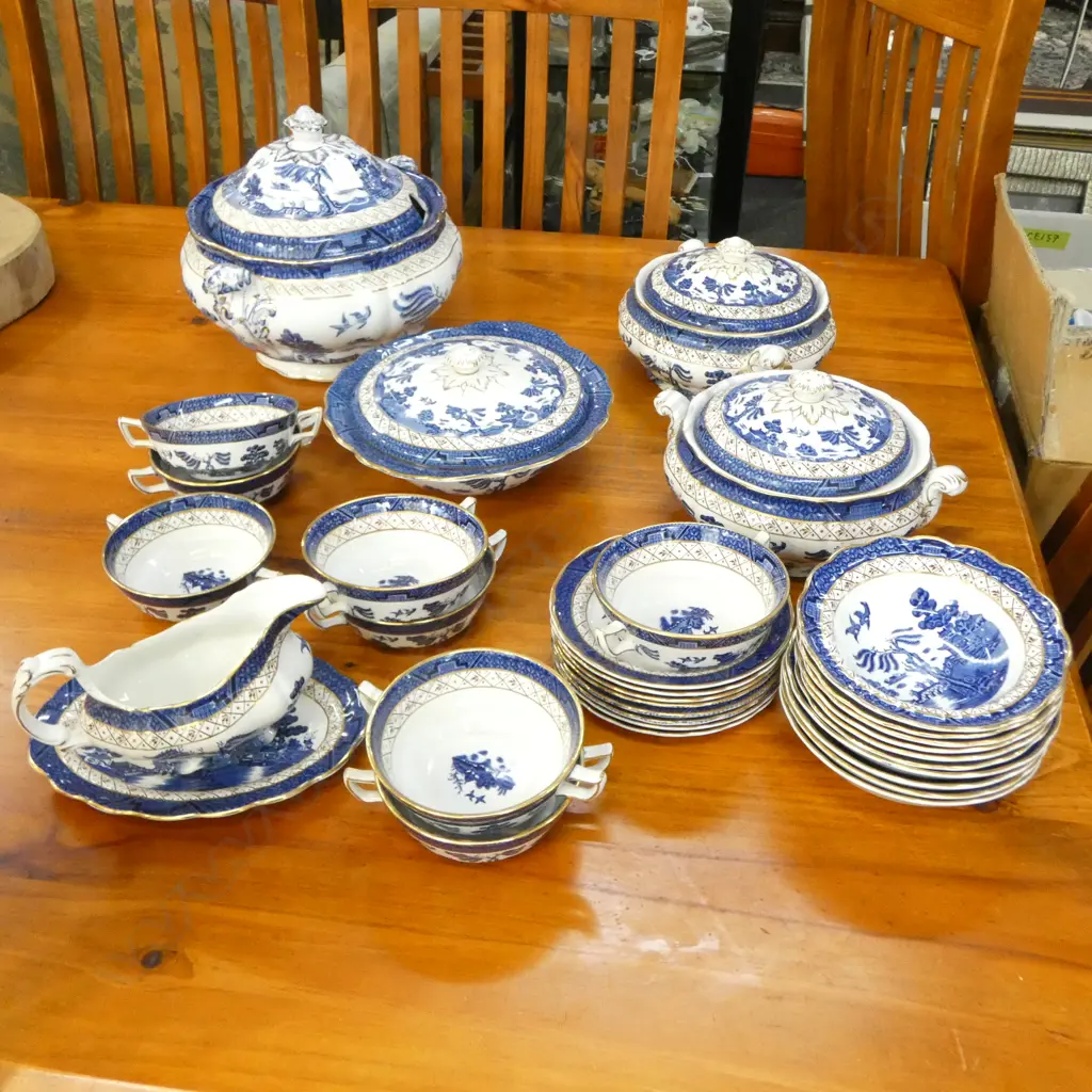 BOOTHS OLD WILLOW DINNER SET... Image 1++