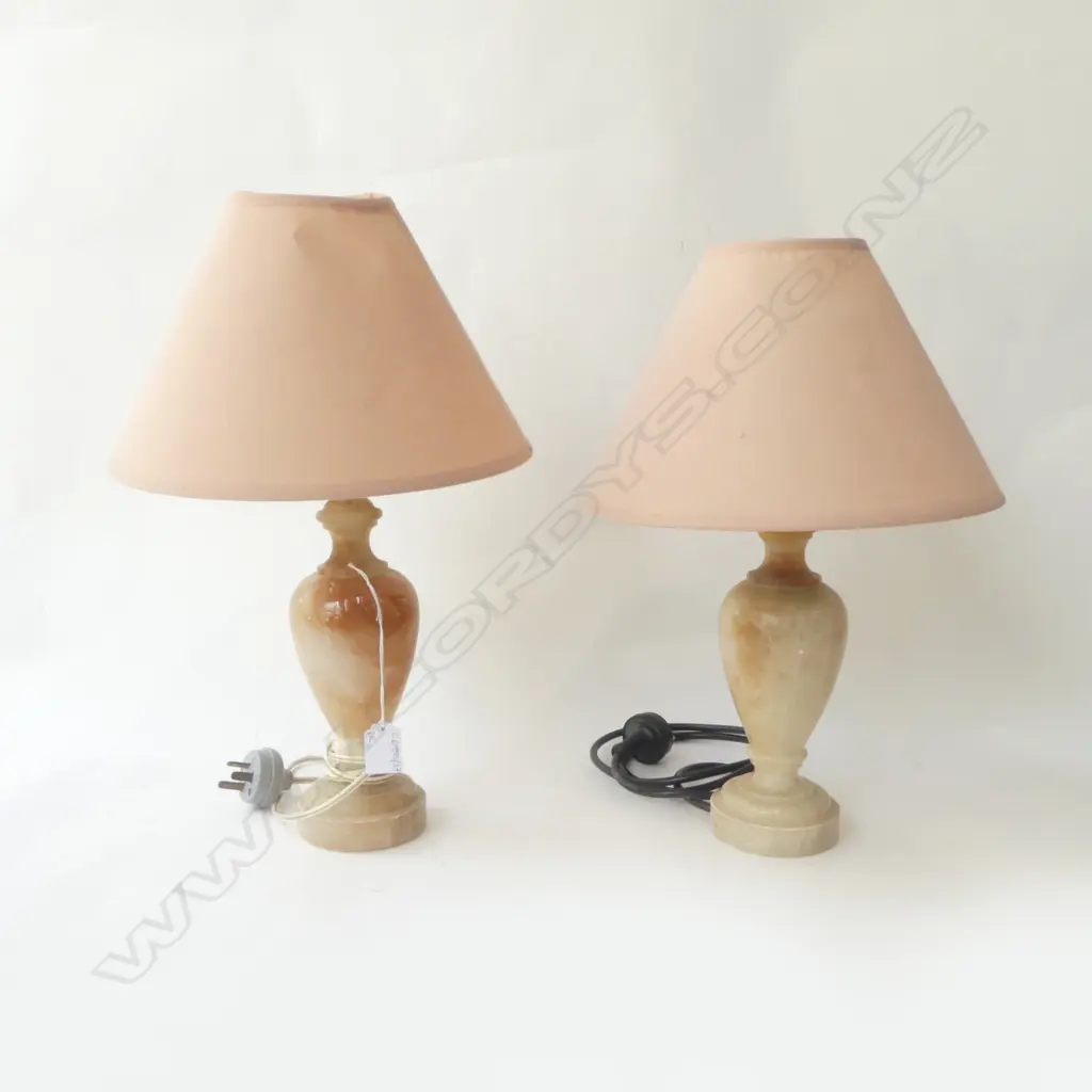 PR ONYX TABLE LAMPS, FAULTS H.730mm Image 1++