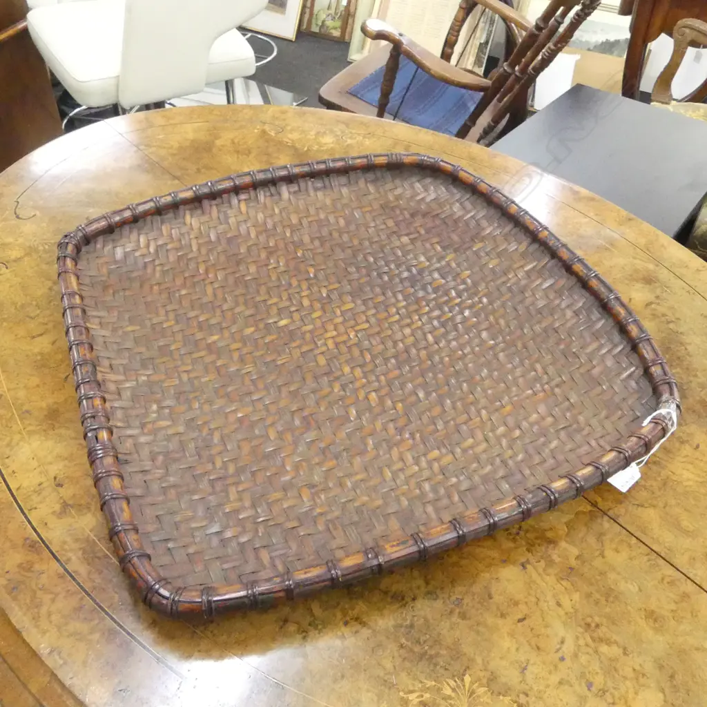 LG WOVEN TRAY 580x590mm Image 1++