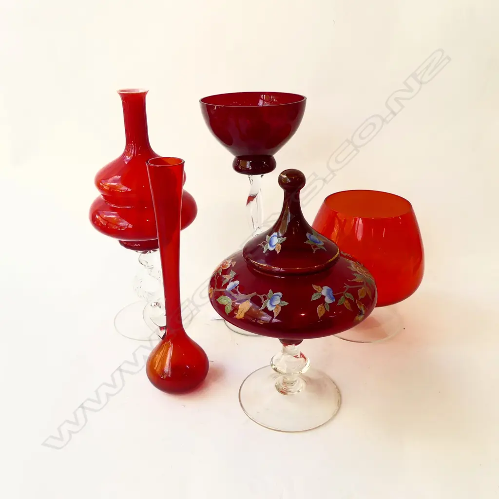 5 PCES RED ART GLASS H.350mm Image 1++