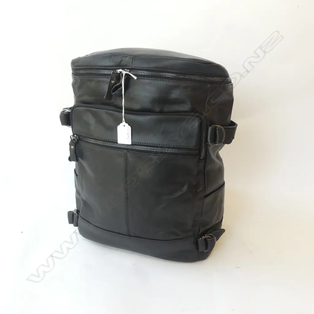 BLACK LEATHER BACK PACK H.390mm Image 1++