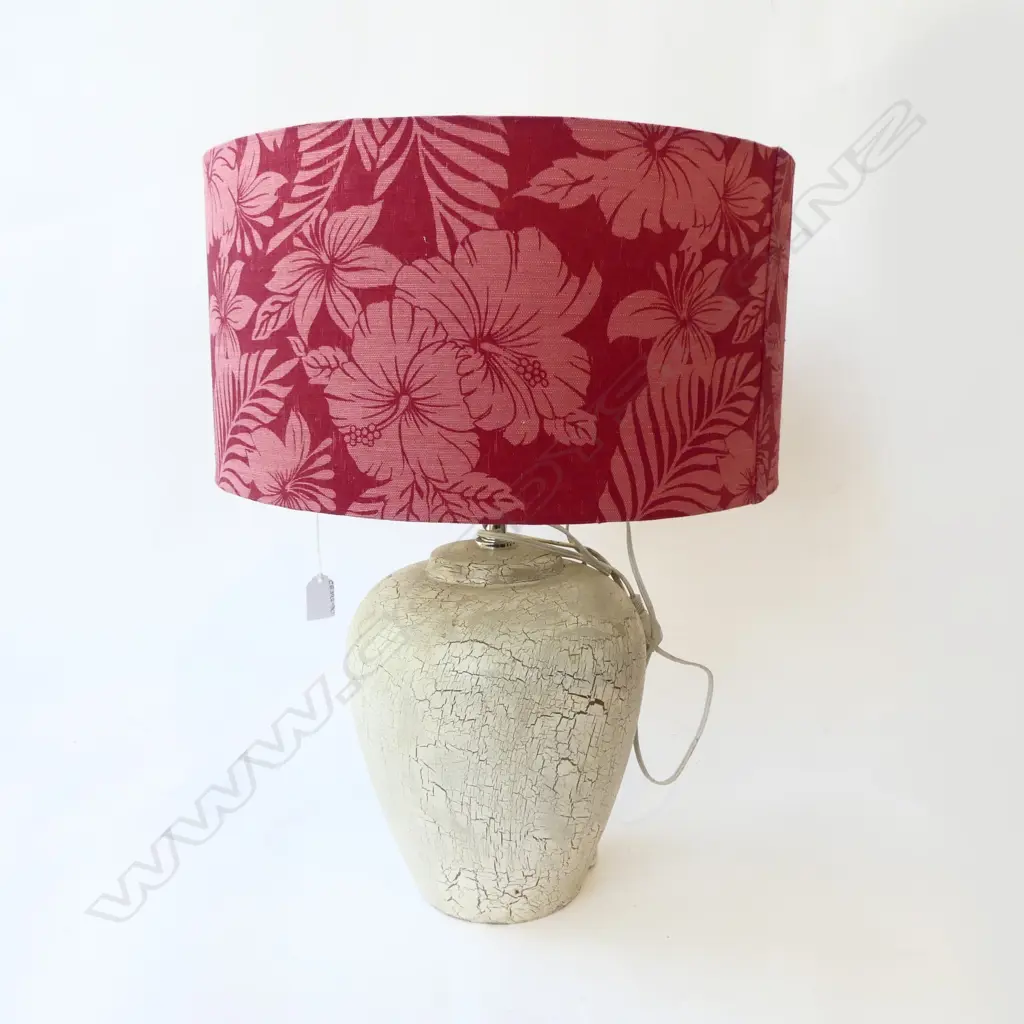 LARGE POTTERY BASE LAMP Image 1++