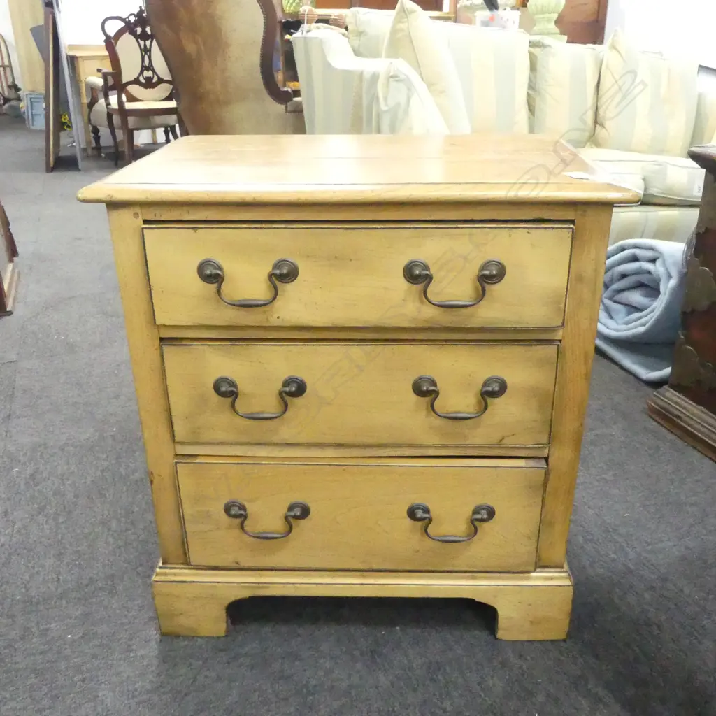 WOODEN BEDSIDE DRAWERS 600x400x640mm split to top Image 1++