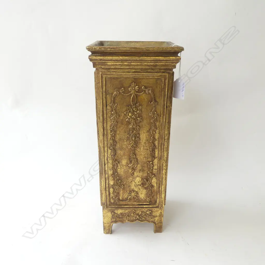 A GILT WOOD PLANTER H.380mm Image 1++