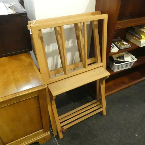 PR ITALIAN MABEF WOODEN ART DISPLAY STANDS, FOLDING X FORM H.840mm