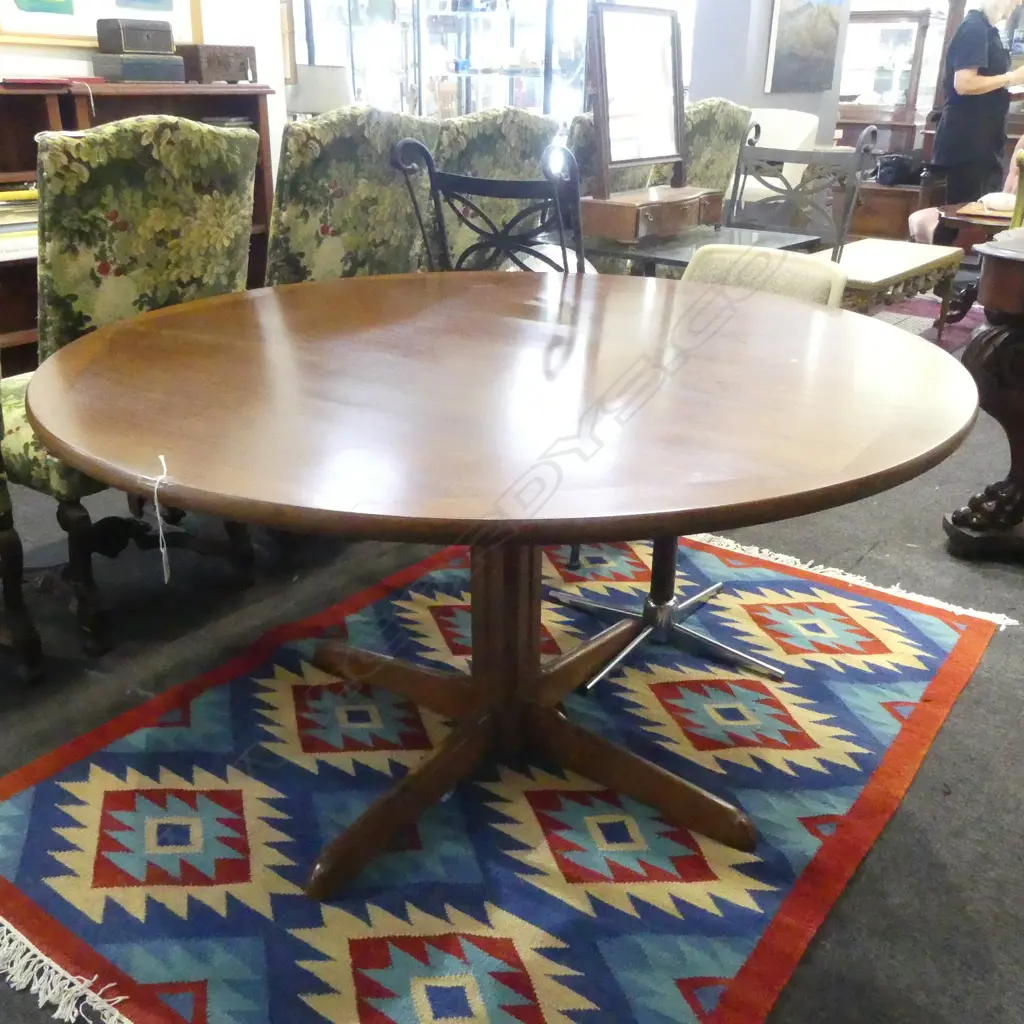 OTTO LARSEN CIRCULAR DINING TABLE 1660mm dia Image 1++