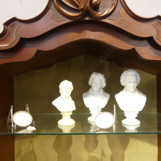 3 BUSTS; BEETHOVEN, MOZART, GOETHE H.195mm + PR PLAQUES 65mm dia