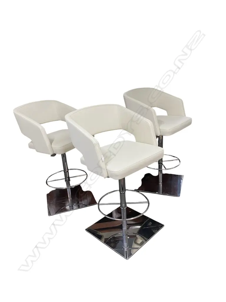 3 ITALIAN 'POTOCCO' DESIGNER CREAM LEATHER STOOLS, 530 x 460 x 930mm (MINOR LOSSES TO ARMS) Image 1++