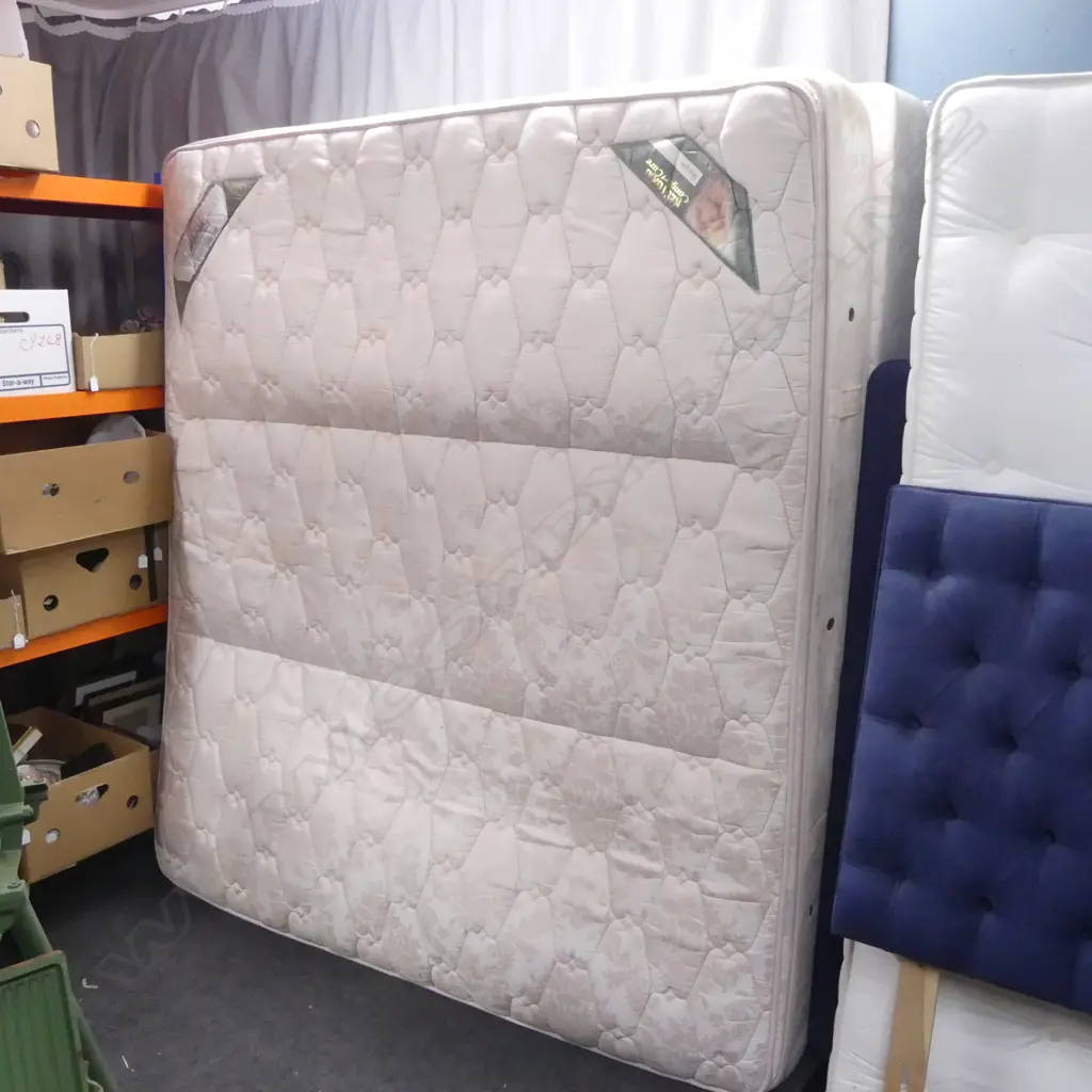 SUPER KING SIZE MATTRESS & BED BASE Image 1++