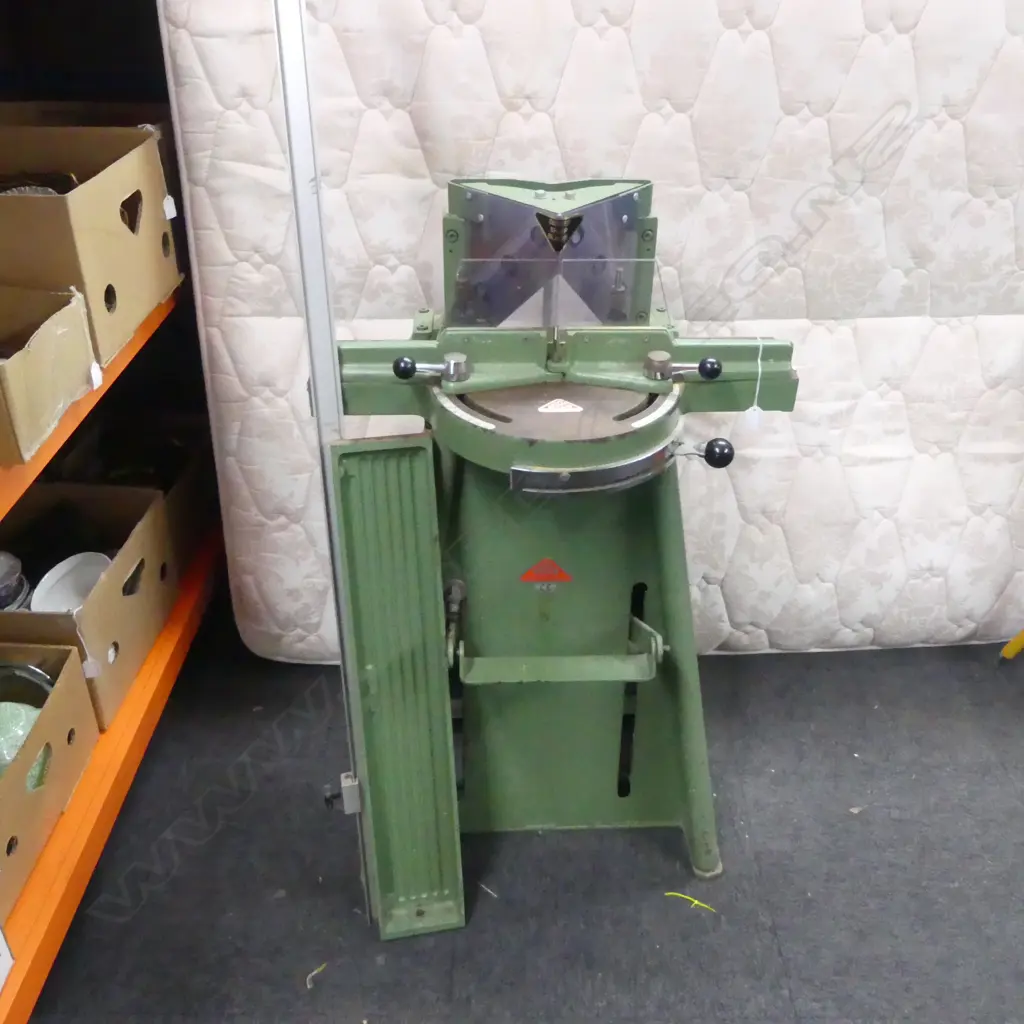 Danish MORSO F MITRE CUTTING GUILLOTINE 'The framer’s favourite the world over since 1911'.Foot-operated mitring machine Image 1++