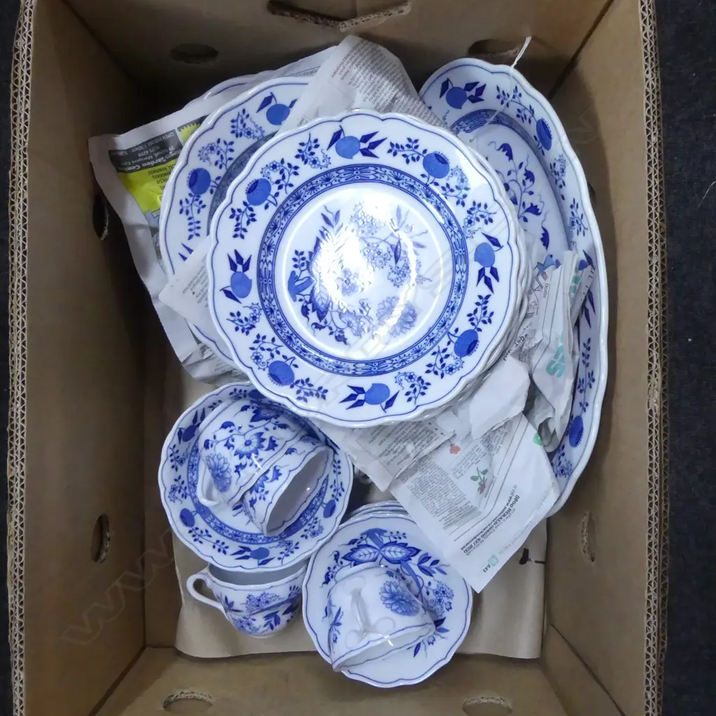 HUTSCHENREUTHER BLUE ONION CHINA Image 1++