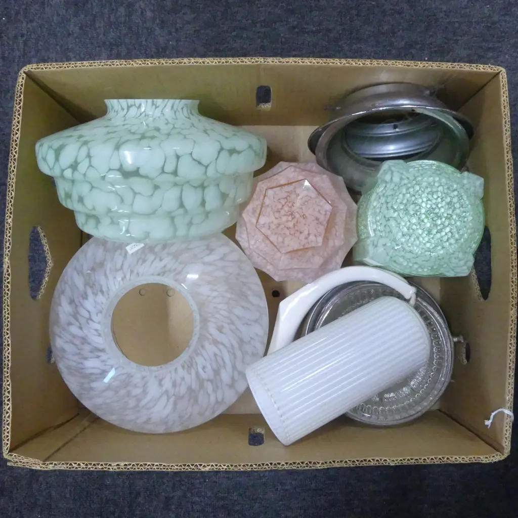 5 DECO LIGHT SHADES & FITTINGS Image 1++