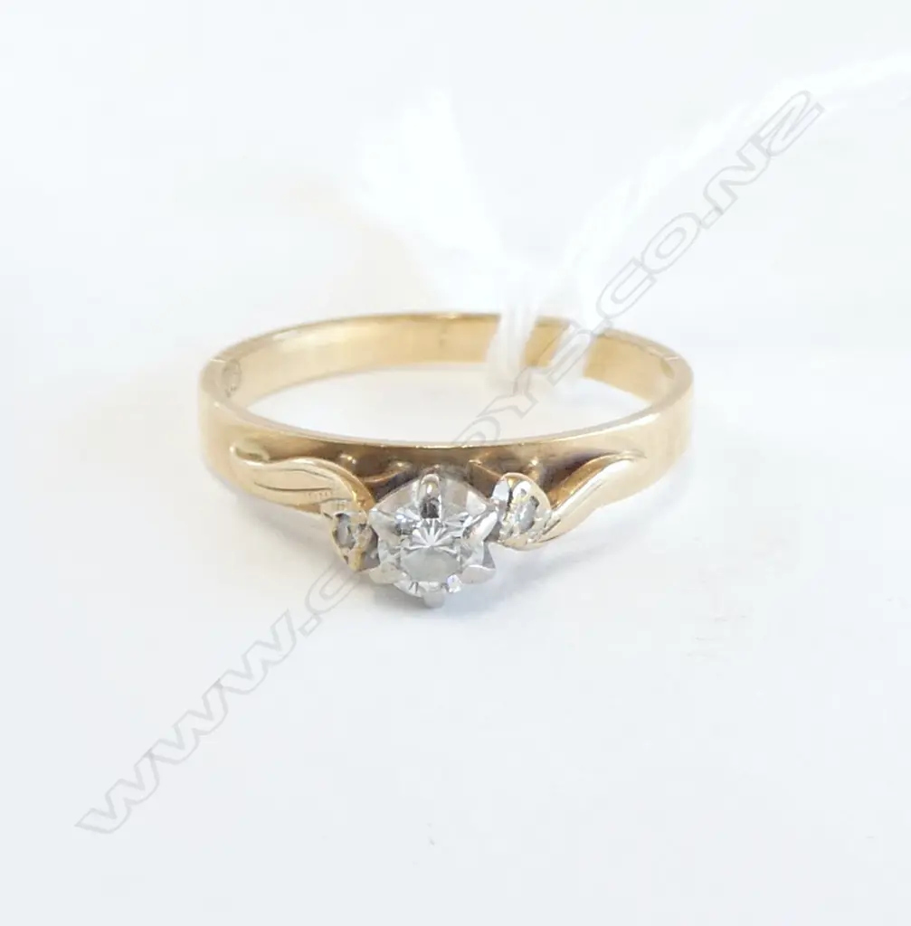 vintage diamond 9ct GOLD SOLITAIRE RING 1.65gms SIZE K Image 1++