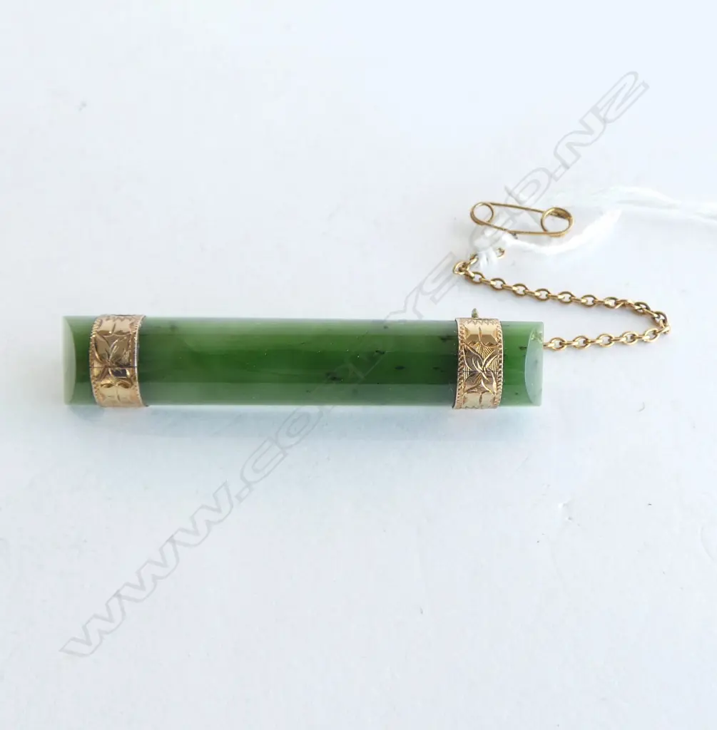 9CT GREENSTONE BAR BROOCH W.55mm Image 1++