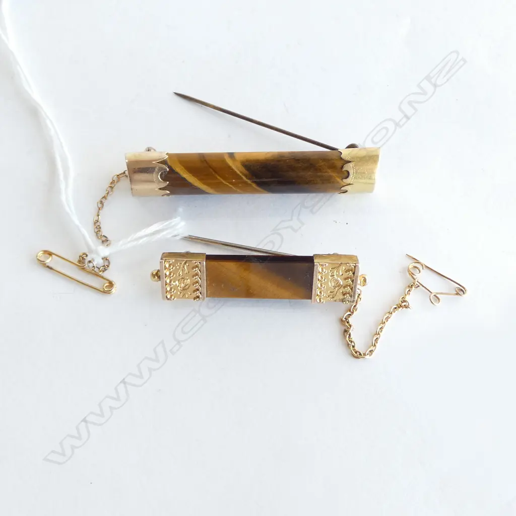 2 9CT TIGERS EYE BAR BROOCHES W.55, 45mm Image 1++