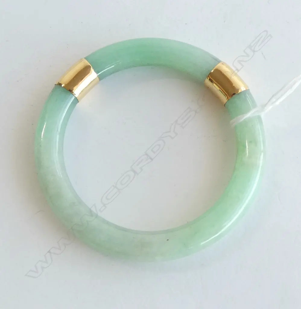 JADE BANGLE w. GOLD TRIM, 55mm int. dia. Image 1++