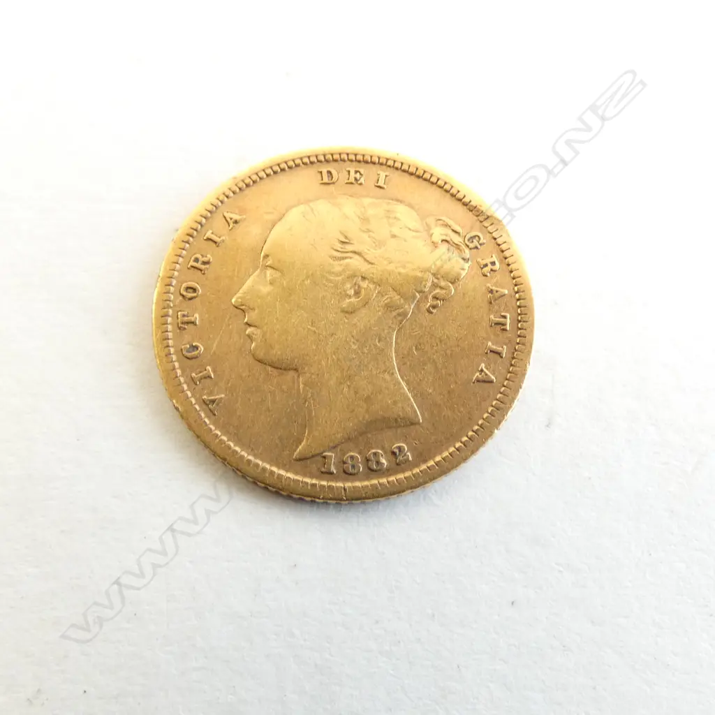 1882 QUEEN VICTORIA HALF SOVEREIGN 3.89gms Image 1++