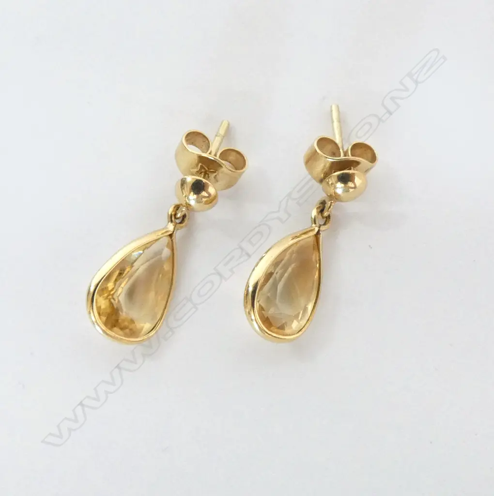 PAIR OF 18CT GOLD AND CITRINE EARRINGS  Image 1++