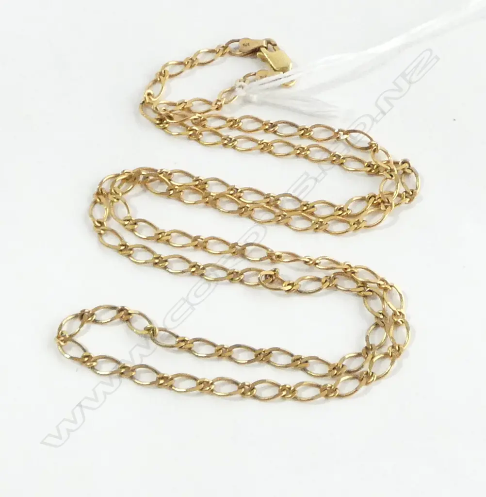 9ct GOLD flat curb link NECK CHAIN L.640mm 10.2gms Image 1++