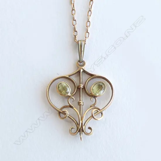 18CT EDWARDIAN PENDANT  ON 15CT CHAIN (BAIL GP) 7.3grms