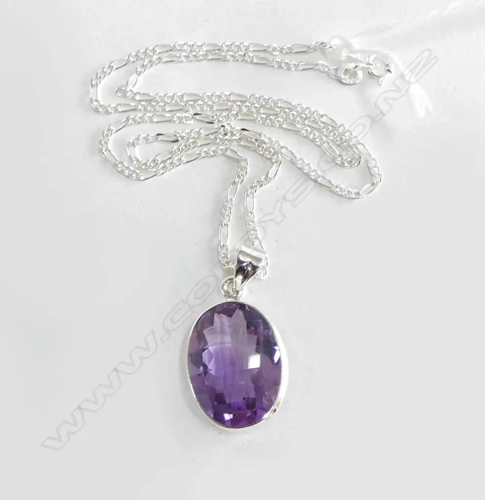 SILVER SET OVAL CUT AMETHYST PENDANT on SILVER CHAIN new Image 1++