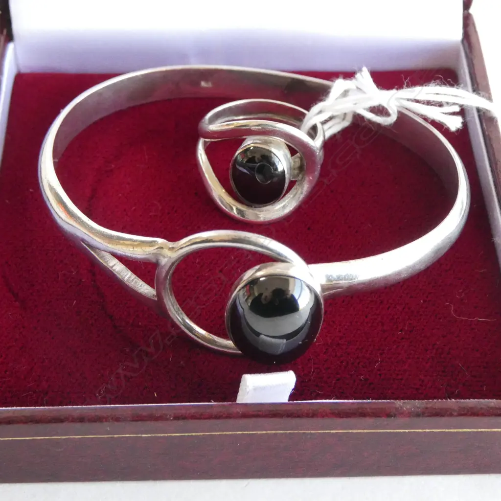 ELIZABETH DUKE SILVER & DARK GEMSTONE BRACELET & RING SET Image 1++