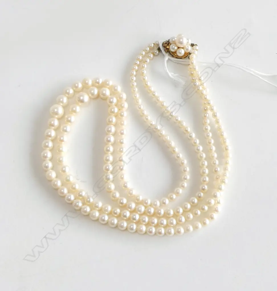 VINTAGE 14ct GOLD CLASP DBLE STRAND CULTURED PEARL NECKLACE L.400mm  Image 1++