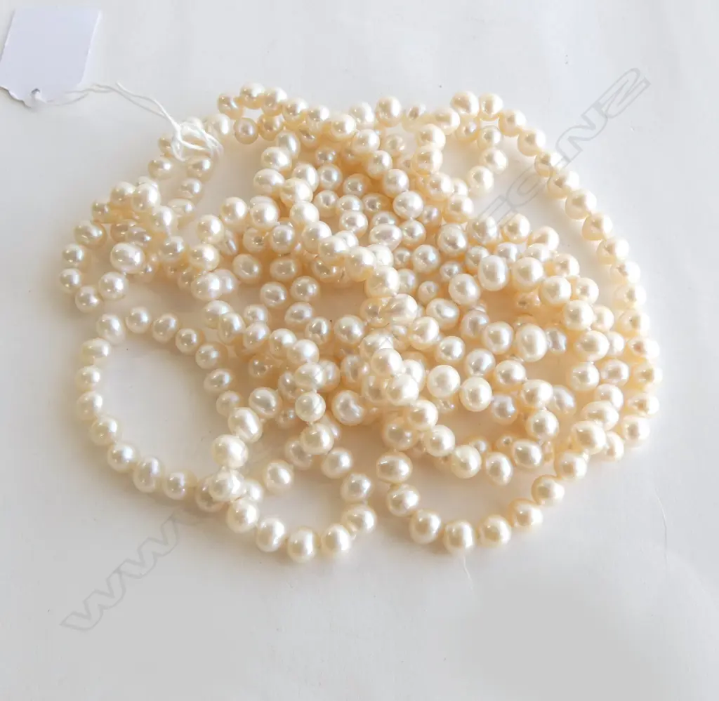 VERY LONG STRAND OF FRESH WATER CULTURED PEARLS L.2100mm individually knotted Image 1++