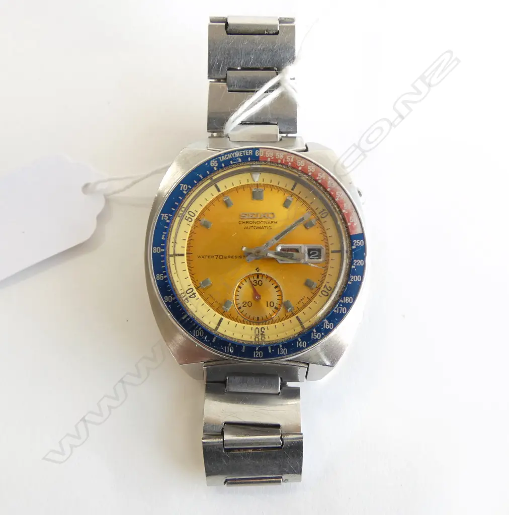 VINTAGE 1970'S  SEIKO 'YELLOW POGUE' GENT'S WRISTWATCH CHRONGRAPH apparently running. Buttons not operating ? Image 1++