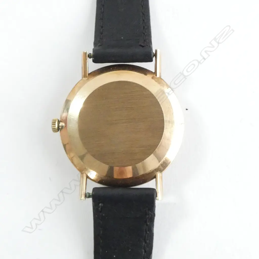 GENTS 9CT Yellow Gold OMEGA WRIST WATCH w. CASE & BOX + 1988 valuation. Running but can't change adjust time Image 1++