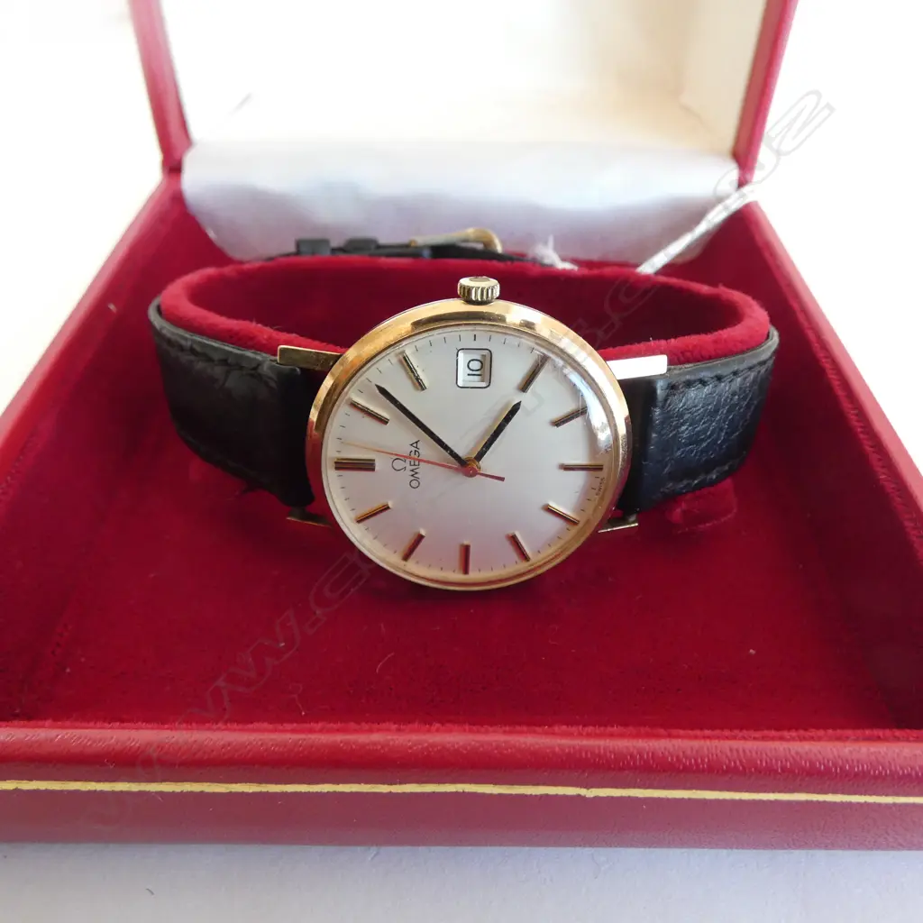GENTS 9CT Yellow Gold OMEGA WRIST WATCH w. CASE & BOX + 1988 valuation. Running but can't change adjust time Image 1++