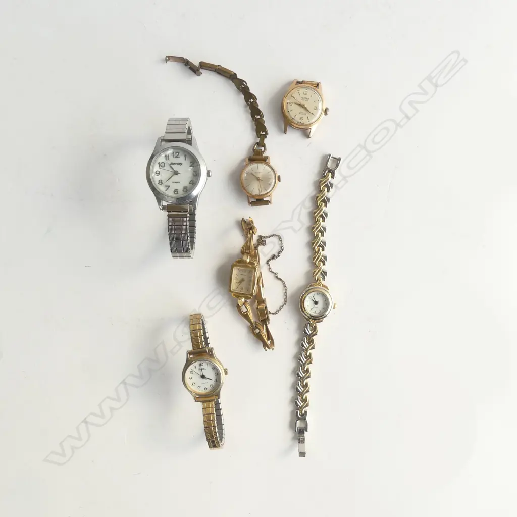 6 WRIST WATCHES Image 1++