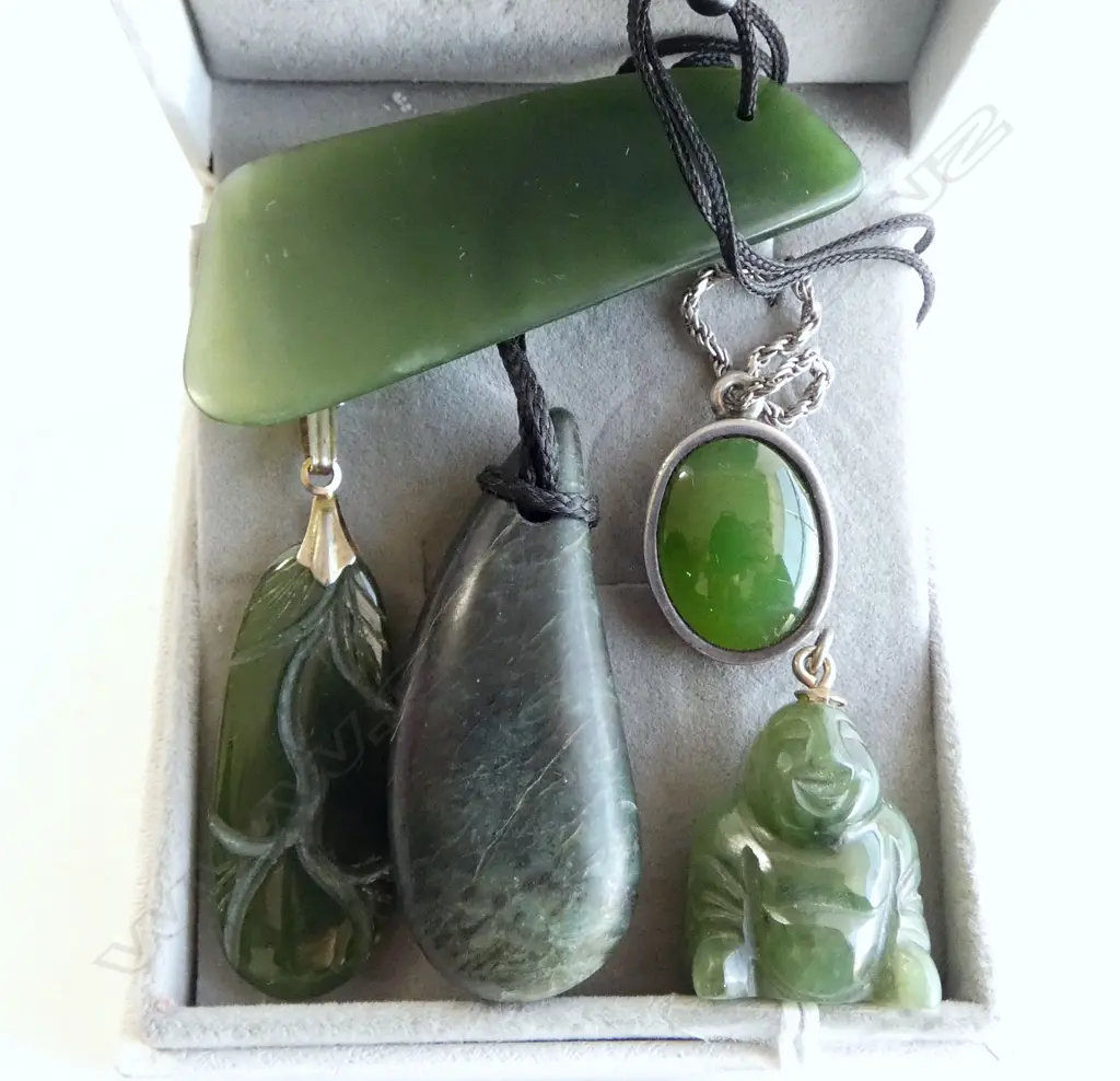 4 POUNAMU PENDANTS 2 with SILVER CHAINS Image 1++