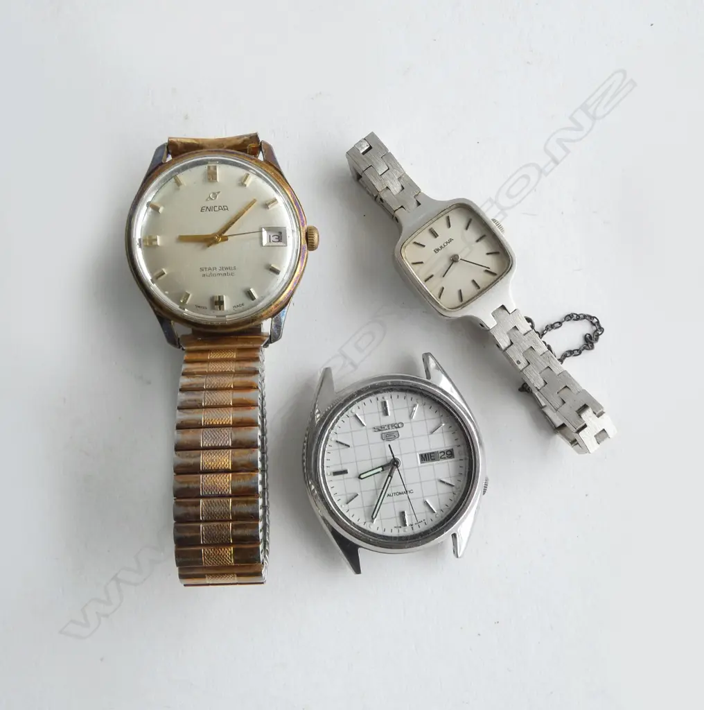 3 VINTAGE WRISTWATCHES: 2 GENTS: SEIKO 5 + ENICAR. + ladies Bulova. All Running.  Image 1++
