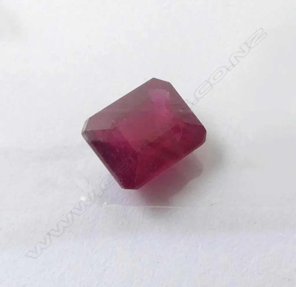 EMERALD CUT LOOSE RUBY (ENHANCED) Image 1++