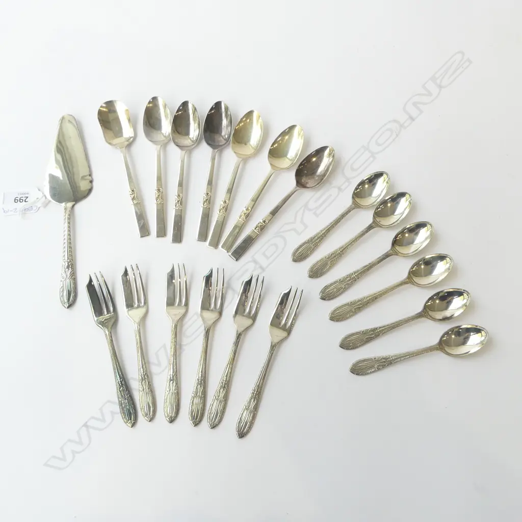 6 EP TEASPOONS & SUGAR SPOON, YEOMAN EPNS 6 FORKS & SPOONS + CAKE Image 1++